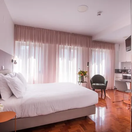 Serviced - Campos Apartment *